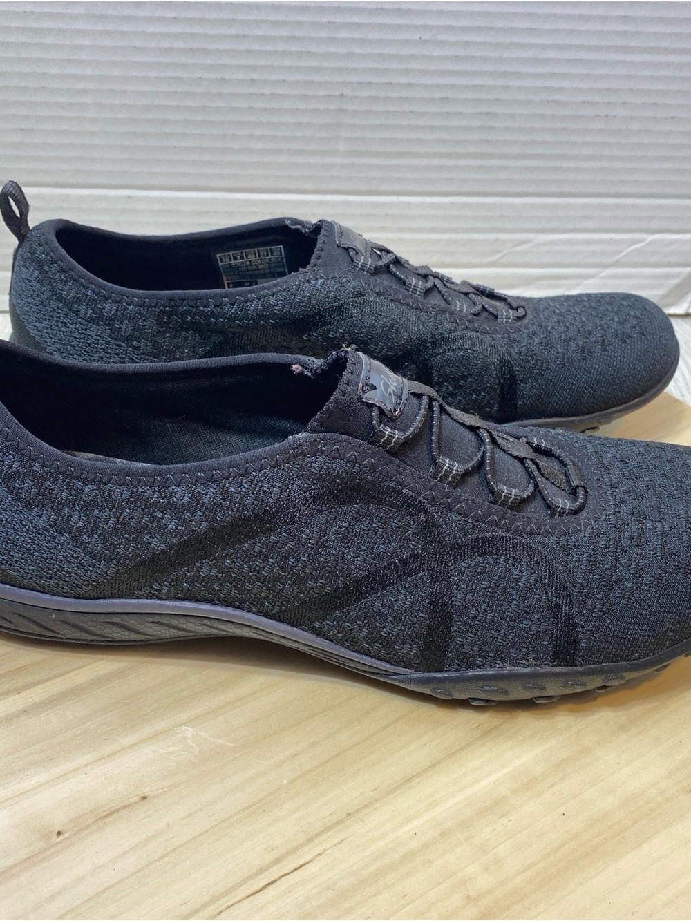 Skechers Relaxed Fit Breath Easy Fortune -knit Black Slip On Shoes Women’s Sz 10